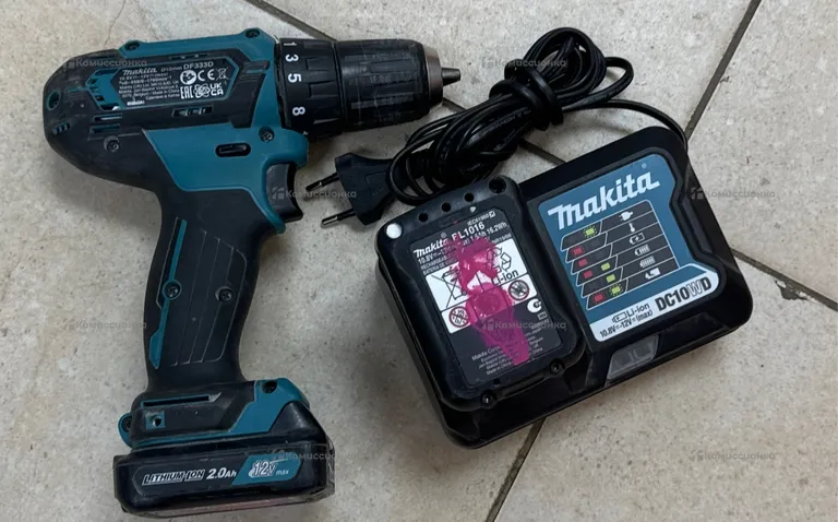 Дрель-Шуруповерт Makita DF333D