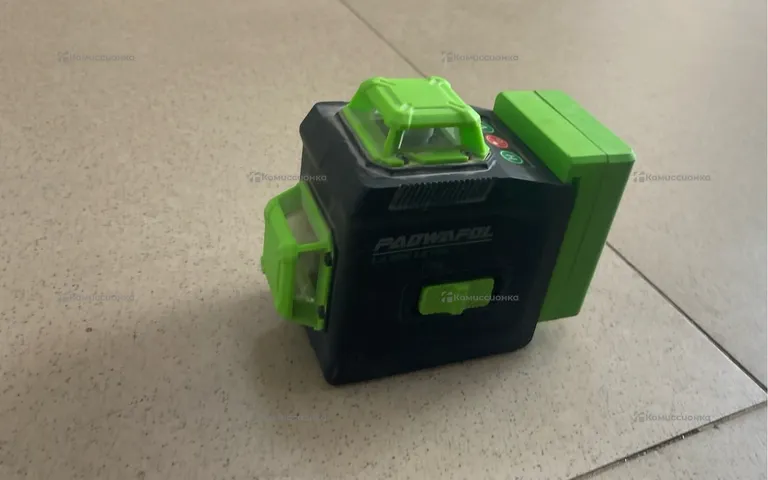 Лазерный уровень laser level