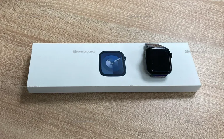 Часы Apple Watch 9