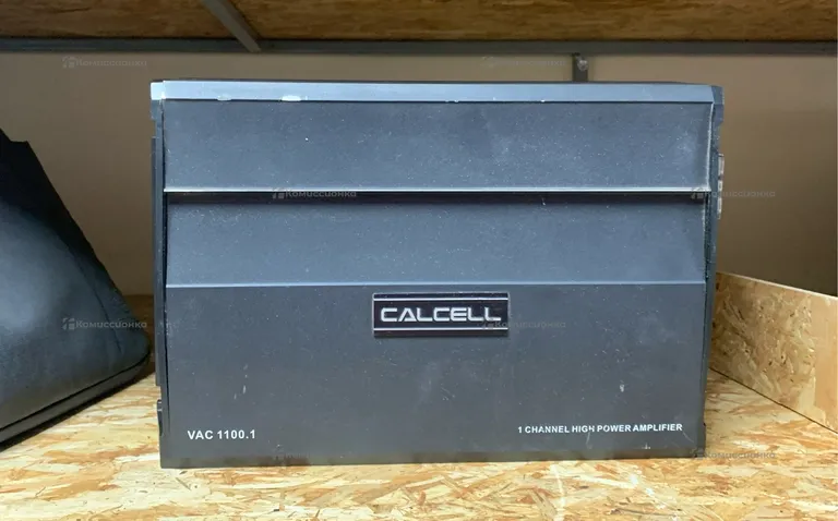 Усилитель  CALCELL VAC 1100.1