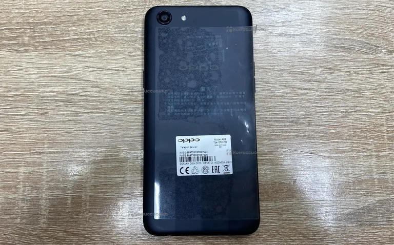 Oppo A83 6128 GB