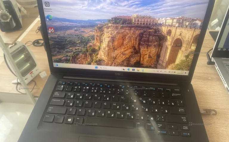 Ноутбук Dell 7490