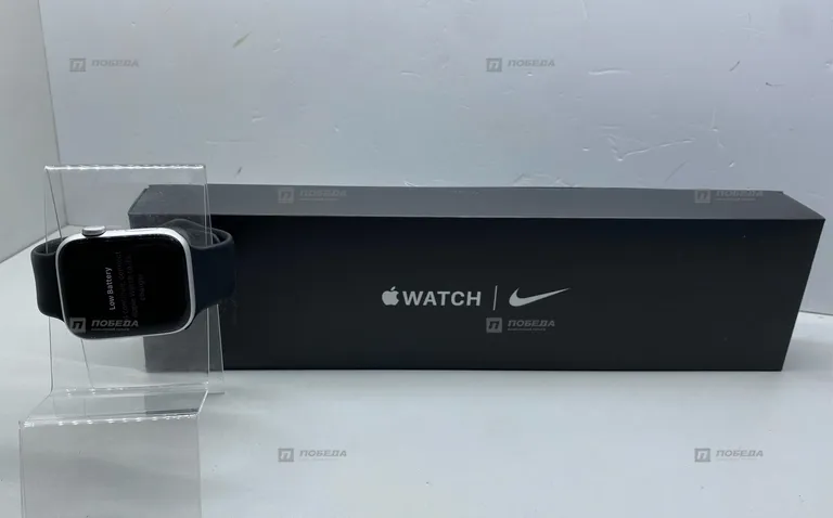 Часы Apple Watch SE Nike 44 mm