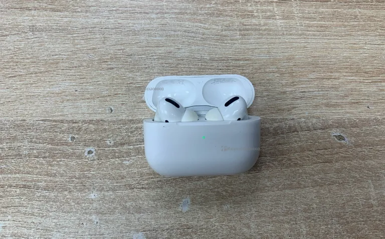Наушники  Apple AirPods Pro
