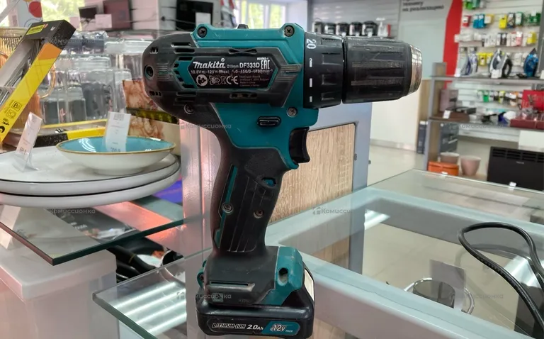Аккумуляторный Дрель шруповерт makita DF333D