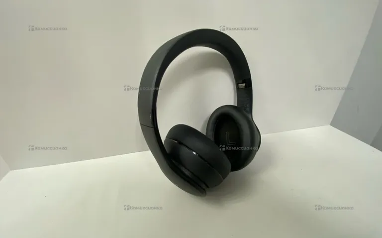Наушники  Soundcore Q10I