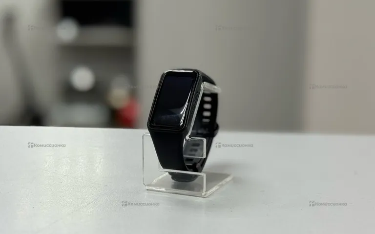 Часы  HUAWEI BAND 6