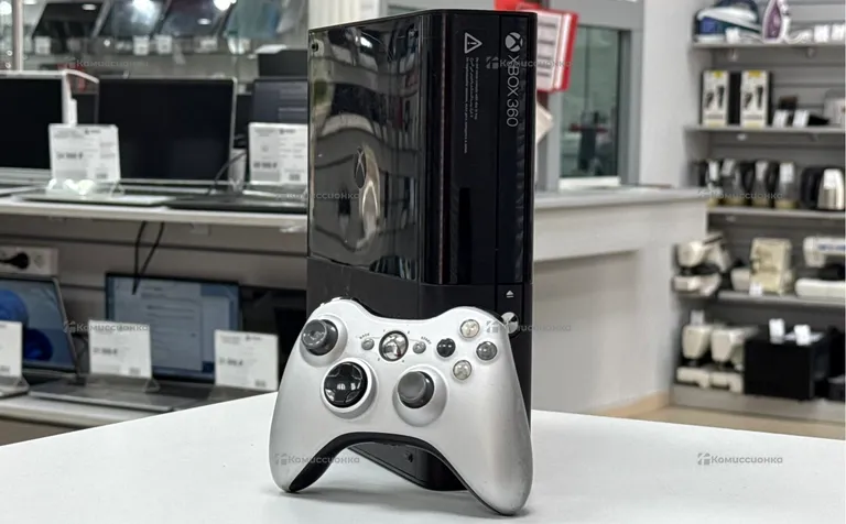 Приставка Xbox 360E 500gb