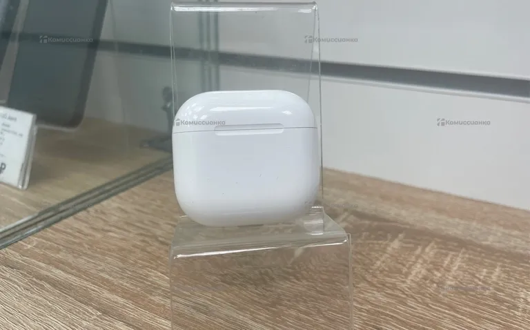 Наушники AirPods 4