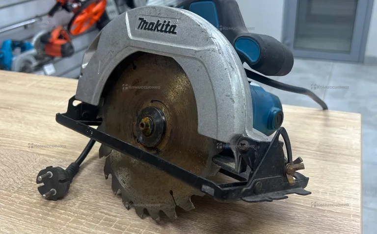 Дисковая пила Makita HS7600