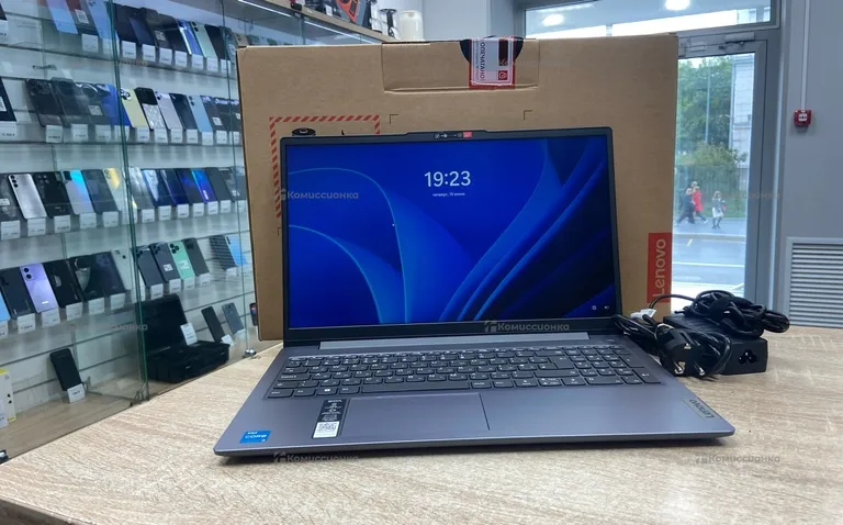 Ноутбук Lenovo Ideapad slim 3