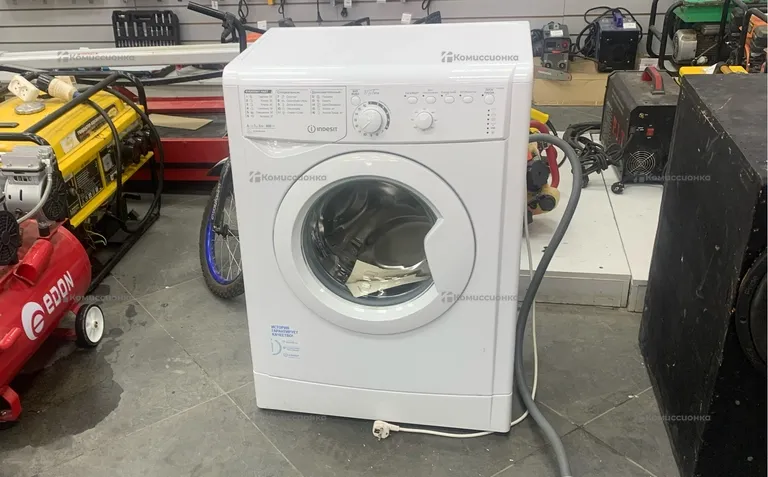 Стиральная машина Indesit Ewsb 5085 CIS