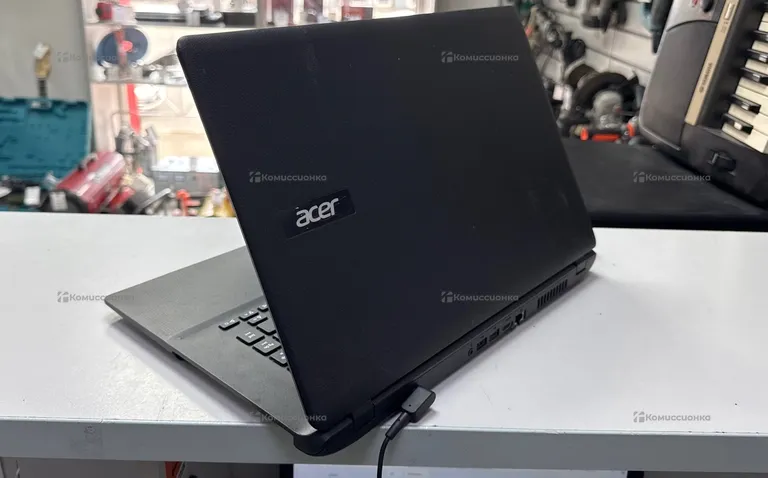 Ноутбук Acer Aspire ES1-520