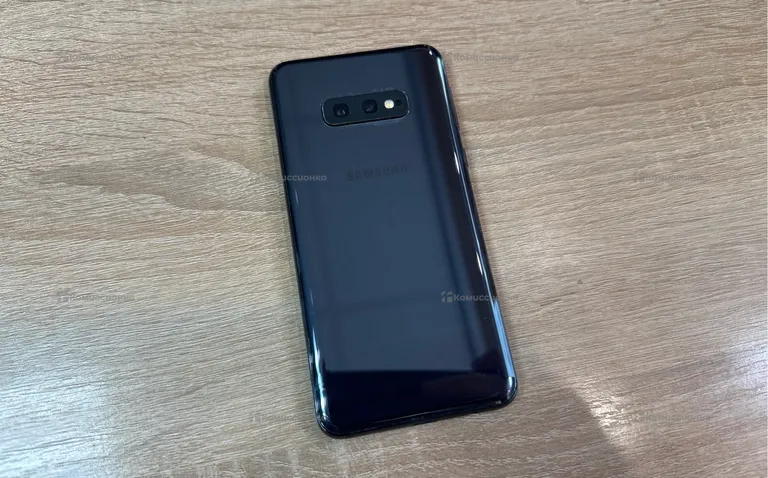 Samsung Galaxy S10e 6/128Gb