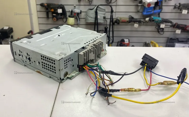 Автомагнитола  Pioneer DEH-1600UBG 2013