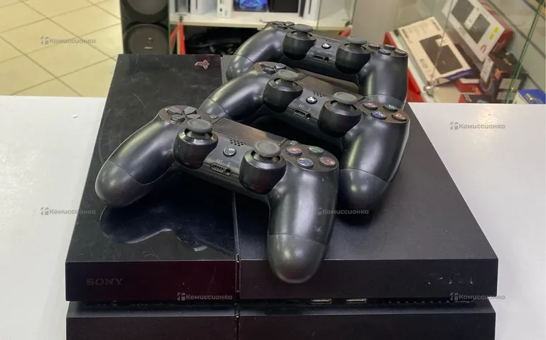 Приставка PS4. PS Fat 500