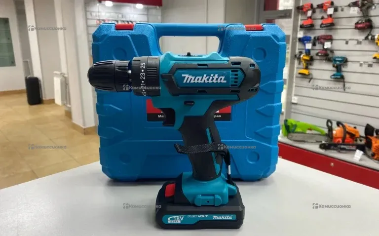 Дрель-шуруповерт Makita 21V