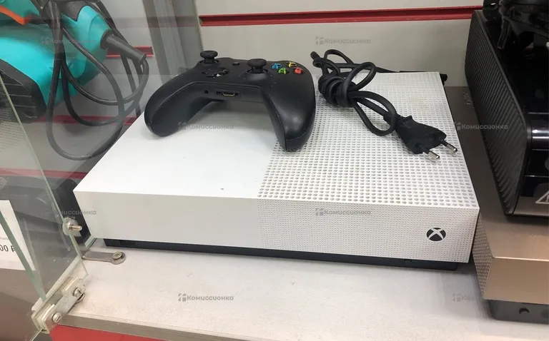 Xbox Xbox one s без дисковода 1Т