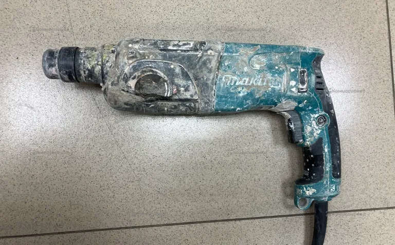 перфаратор makita HR2470