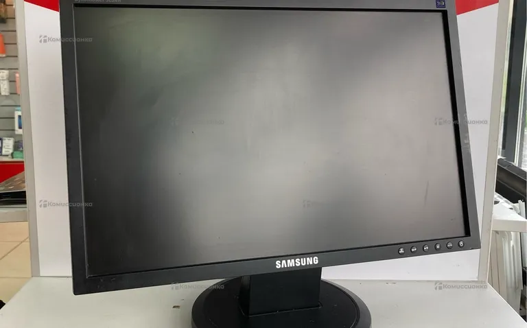 Монитор Samsung SyncMaster 923NW