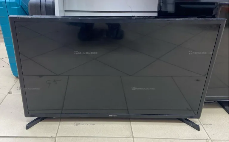 Телевизор Samsung UE32J5205AK Smart TV