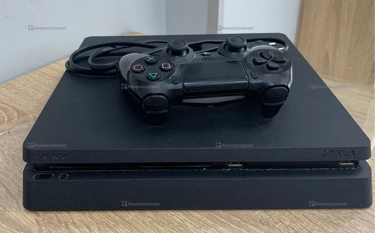Приставка PS4. slim 500 Gb