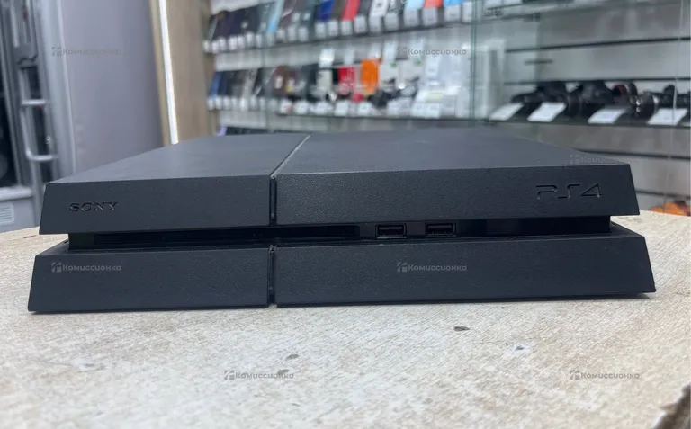 Приставка PS4. FAT 500 ГБ