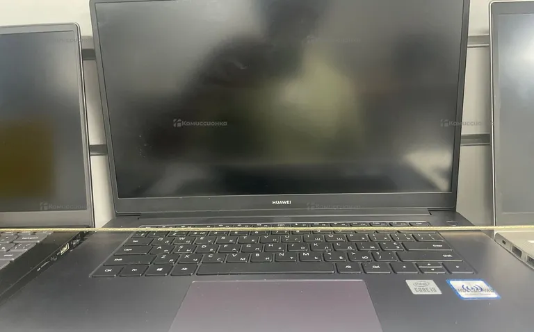 Ноутбук  HUAWEI B0HB-wax9