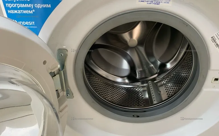 Стиральная машина Indesit BWSA61051