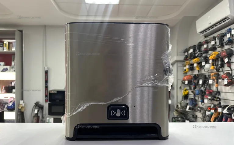 Диспенсер для полотенец TORK 460001