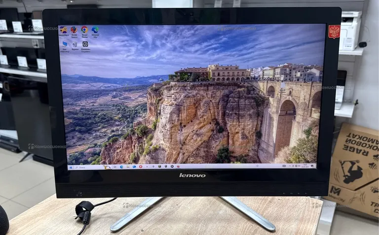 Моноблок  Lenovo 10150