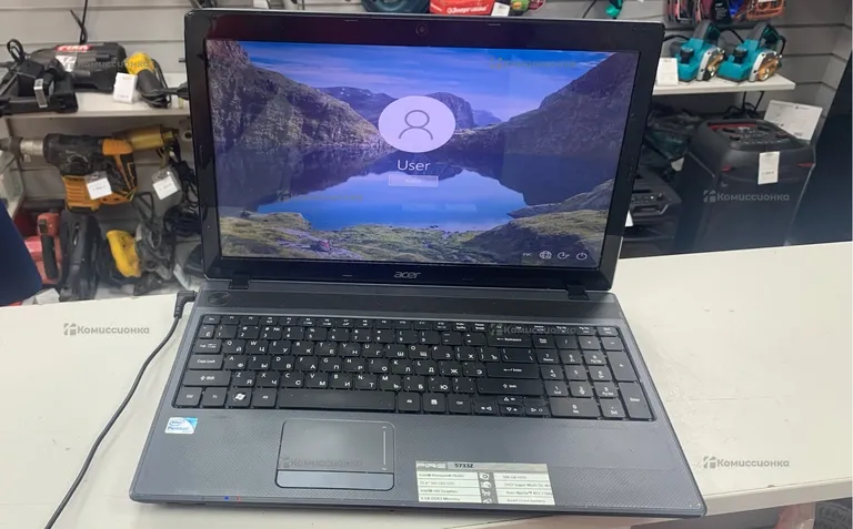 Ноутбук  Acer pew71