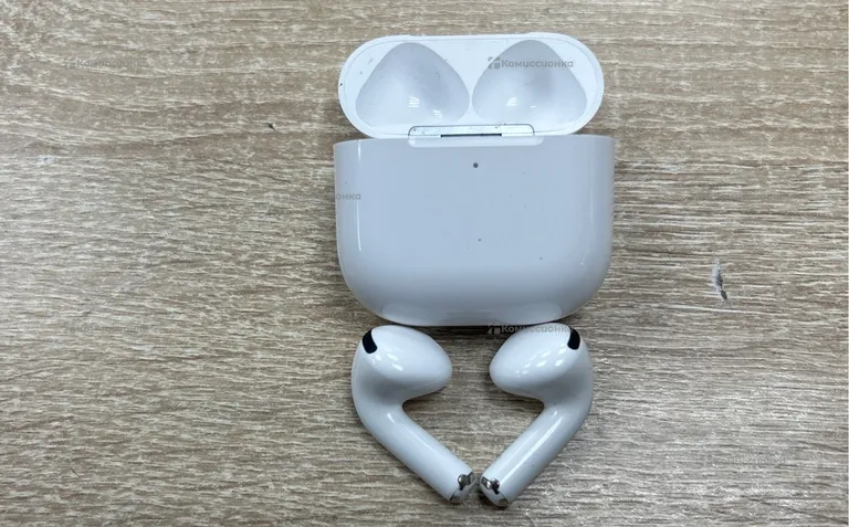 Наушники  AirPods 4