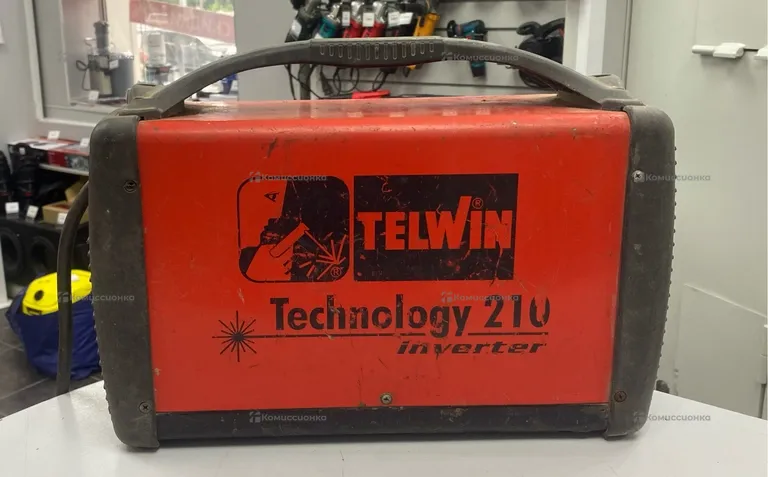 Inverter 210