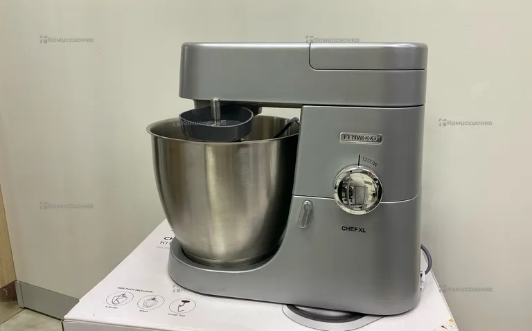 Кухонная машина Kenwood Cooking Chef XL
