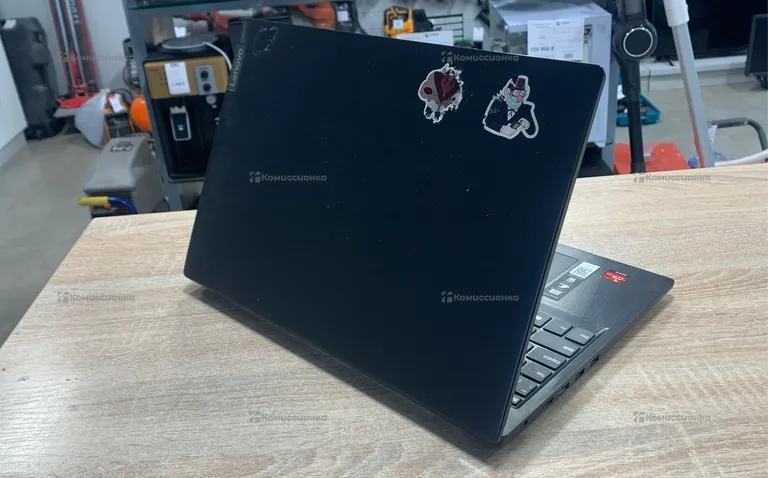 Ноутбук  Lenovo 81UT