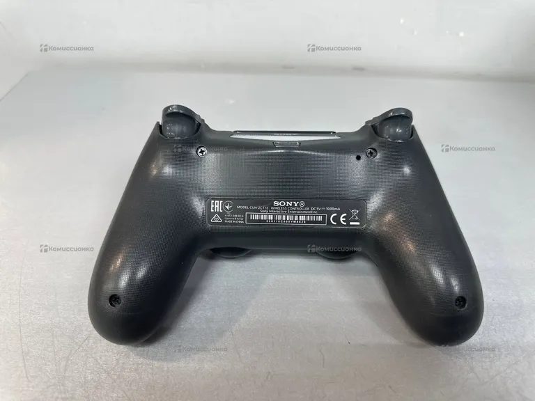 PS4. Джойстик для PS4