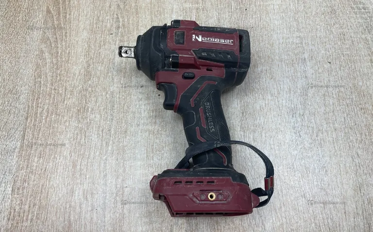 гайковерт ударный бесщеточный Niw-20-accum