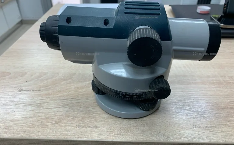 Оптический нивелир Bosch GOL 20 D + BT 160 + GR 50