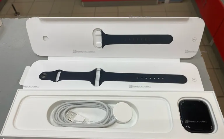 Часы  Apple Watch Series 8 45mm