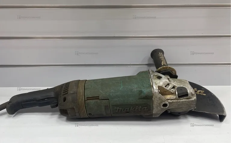 Углошлифовальная машина Makita GA9080