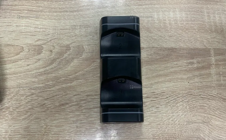 PS4. dual charging dock