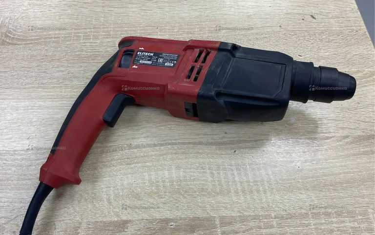 Перфоратор Elitech П240РЭМ