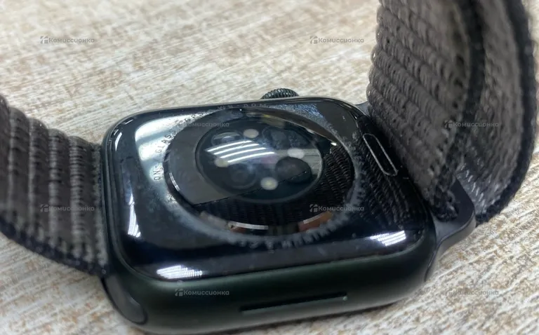 Часы  Apple Watch Series 7 41mm