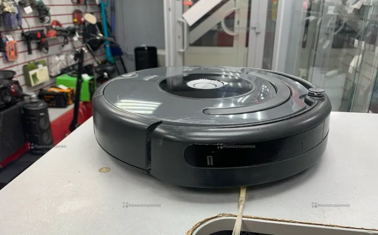 Пылесос  roomba 676