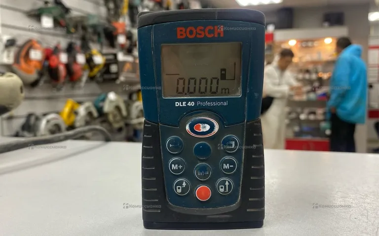 Лазерный дальномер Bosch DLE 40