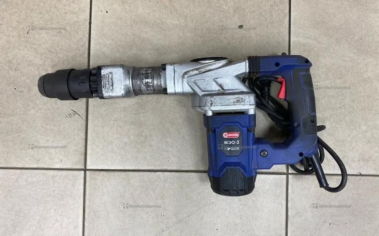 Перфоратор makita HR2010