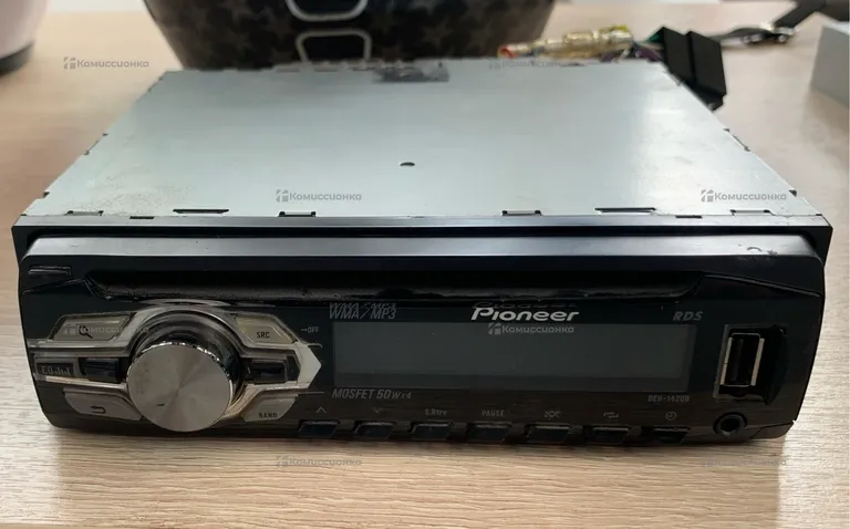 Автомагнитола  Pioner DEN 142UB