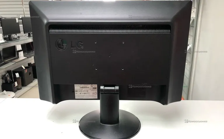 Монитор LG W1934SI