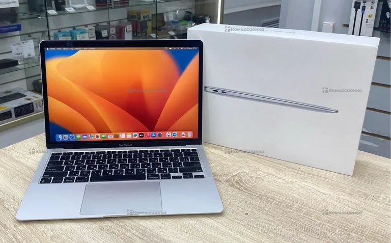 Ноутбук  MacBook Air M1 2020